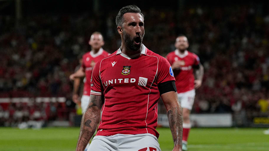 Ollie Palmer bagged a stoppage-time brace for Wrexham. | IMAGO/PPAUK