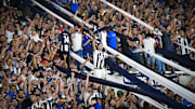 Torcida faz do estádio Mario Kempes um verdadeiro caldeirão