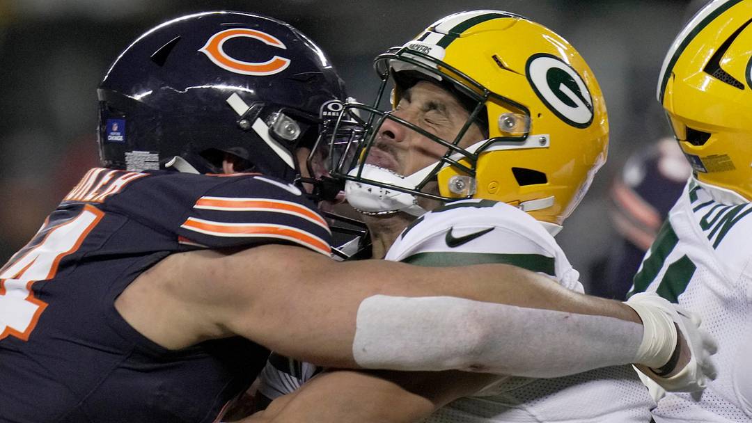 Green Bay Packers quarterback Jordan Love suffered a concussion when he was sacked by Bears defensive end Austin Booker.