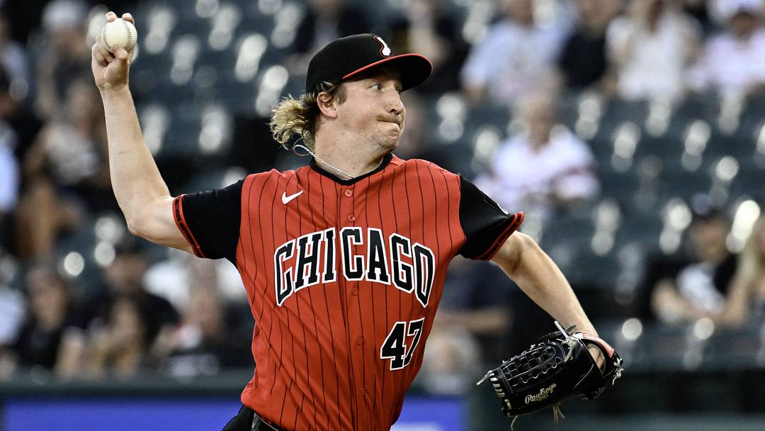 Sep 4, 2026; Chicago, Illinois, USA; Chicago White Sox pitcher Erick Fedde (47) delivers the ball during the first inning against the Minnesota Twins at Rate Field. Mandatory Credit: Matt Marton-Imagn Images Sep 4, 2026; Chicago, Illinois, USA; Chicago White Sox pitcher Erick Fedde (47) delivers the ball during the first inning against the Minnesota Twins at Rate Field. Mandatory Credit: Matt Marton-Imagn Images