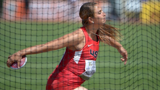 Valerie Allman (USA) throws 171-9 (52.36m) in the womens discus