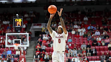 Alabama Crimson Tide guard Labaron Philon (0) 