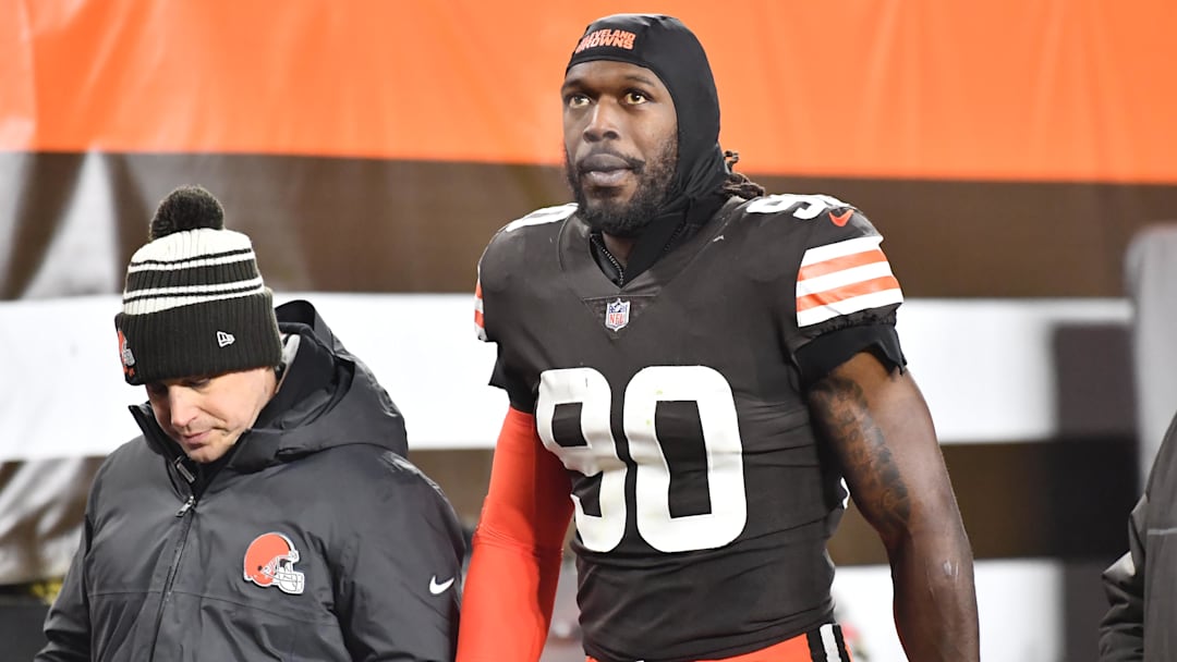 Dec 17, 2022; Cleveland, Ohio, USA; Cleveland Browns defensive end Jadeveon Clowney (90) leaves the field with an injury during the first half against the Baltimore Ravens at FirstEnergy Stadium. Mandatory Credit: Ken Blaze-Imagn Images