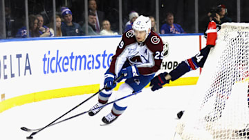 Colorado Avalanche v New York Rangers