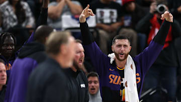 Phoenix Suns v Los Angeles Clippers