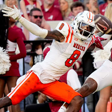 Nov 16, 2024; Tuscaloosa, AL, USA; Mercer cornerback TJ Moore (8) defends as a pass intended for Alabama Crimson Tide wide receiver Jaren Hamilton (16) falls incomplete at Bryant-Denny Stadium. Alabama defeated Mercer 52-7. Mandatory Credit: Gary Cosby Jr.-Tuscaloosa News