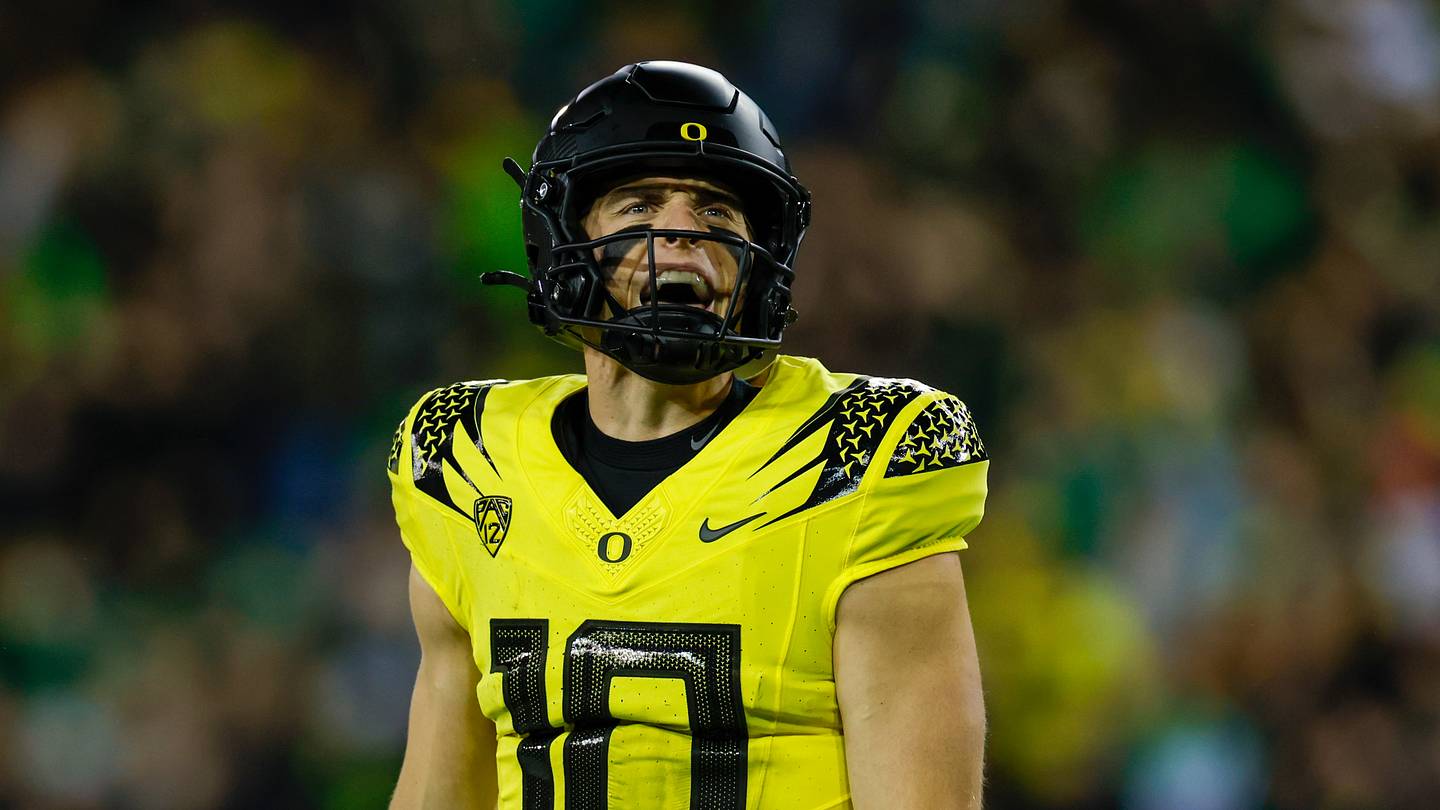 Seahawks scope out potential Geno Smith successor with intriguing NFL Draft visit - Vimarsana News
