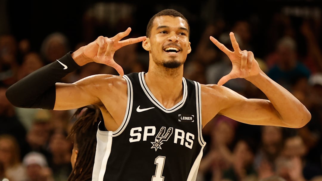 Detroit Pistons v San Antonio Spurs Detroit Pistons v San Antonio Spurs