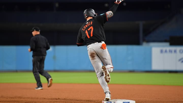 Colton Cowser trots around the bases