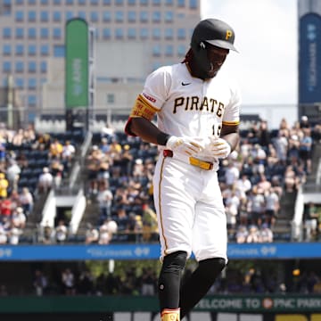 Oneil Cruz's power-hitting campaign resumes against the lowly White Sox on Friday, which points us to his home run prop. 
