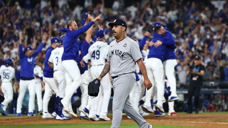World Series - New York Yankees v Los Angeles Dodgers - Game 1