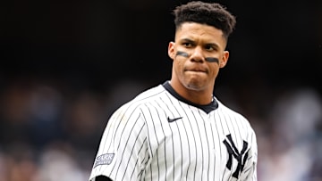 Toronto Blue Jays v New York Yankees