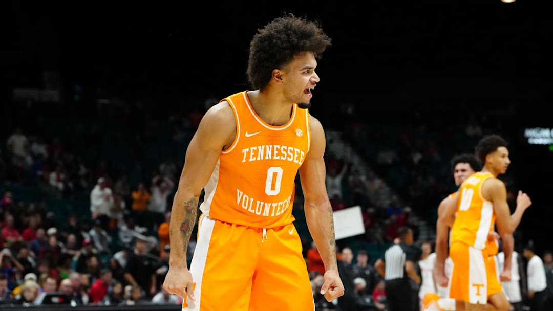 Tennessee is a road favorite against Syracuse in college basketball action on Tuesday in the ACC/SEC Men's Challenge.
