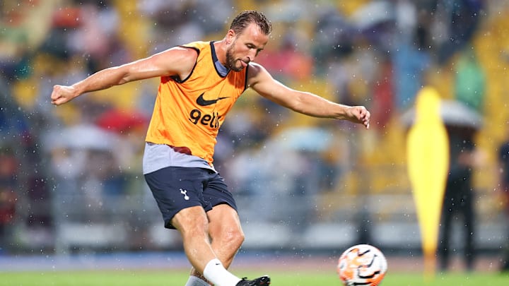 Tottenham Hotspur Press Conference & Training