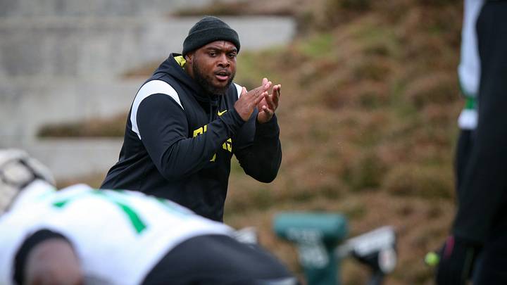 Always focusing forward, A'lique Terry has crafted three Joe Moore Award semi-finalists on the Oregon offensive line while sending several to the NFL. He hosts a pair of crucial visits this weekend.