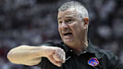 Boise State Broncos head coach Leon Rice.