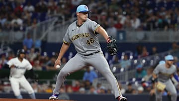Milwaukee Brewers v Miami Marlins