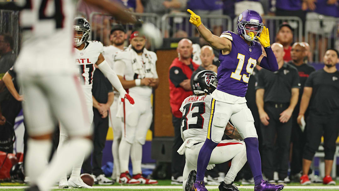 Sep 14, 2025; Minneapolis, Minnesota, USA; Minnesota Vikings wide receiver Adam Thielen (19) celebrates first down during the first half Atlanta Falcons at U.S. Bank Stadium. Mandatory Credit: Matt Krohn-Imagn Images Sep 14, 2025; Minneapolis, Minnesota, USA; Minnesota Vikings wide receiver Adam Thielen (19) celebrates first down during the first half Atlanta Falcons at U.S. Bank Stadium. Mandatory Credit: Matt Krohn-Imagn Images