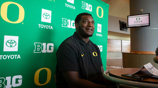 Oregon offensive lineman Matthew Bedford speaks during Oregon football’s media day