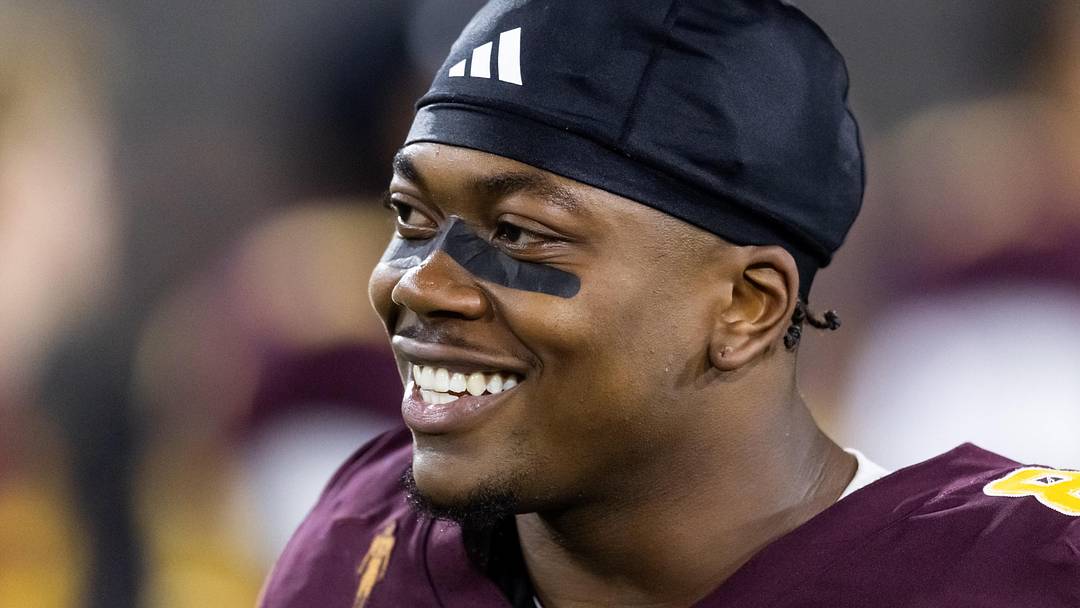 Nov 28, 2025; Tempe, Arizona, USA; Arizona State Sun Devils linebacker Jordan Crook (8) against the Arizona Wildcats during the 99th Territorial Cup at Mountain America Stadium. Mandatory Credit: Mark J. Rebilas-Imagn Images