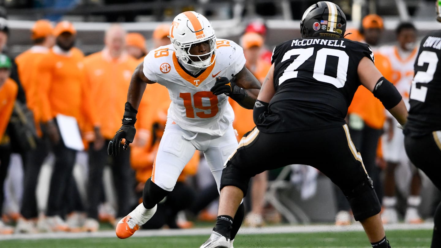 Tennessee Volunteers Near Top-5 2026 Recruiting Class With Multiple Five-Star Commits