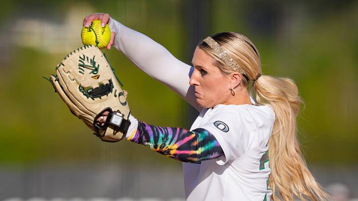 Oregon pitcher Lyndsey Grein throws a pitch as the Oregon Ducks host the Ohio State Buckeyes on April 24, 2026, at Jane Sanders Stadium in Eugene, Oregon.