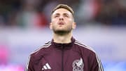 Santiago Giménez saldría del Feyenoord para la siguiente temporada 