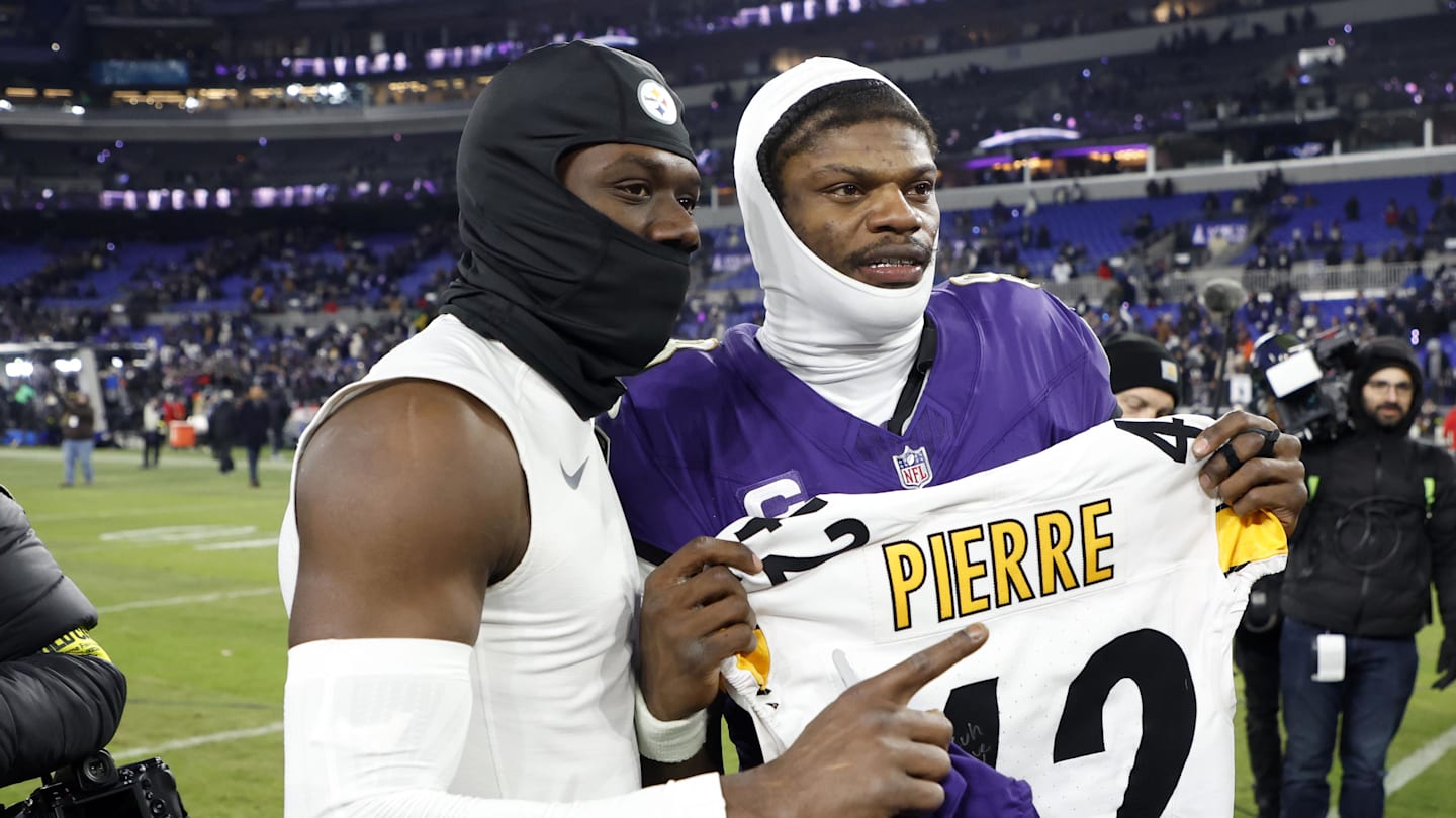 Lamar Jackson Threw an Interception to His Cousin in Steelers-Ravens Showdown
