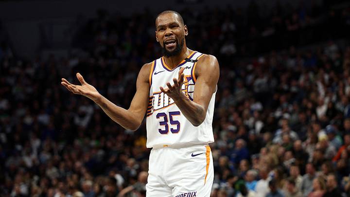 Phoenix Suns v Minnesota Timberwolves