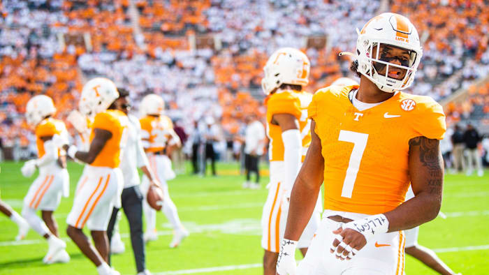 Tennessee linebacker Arion Carter (7) before a football game between Tennessee and Texas A&M at