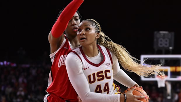 USC Trojans Kiki Iriafen