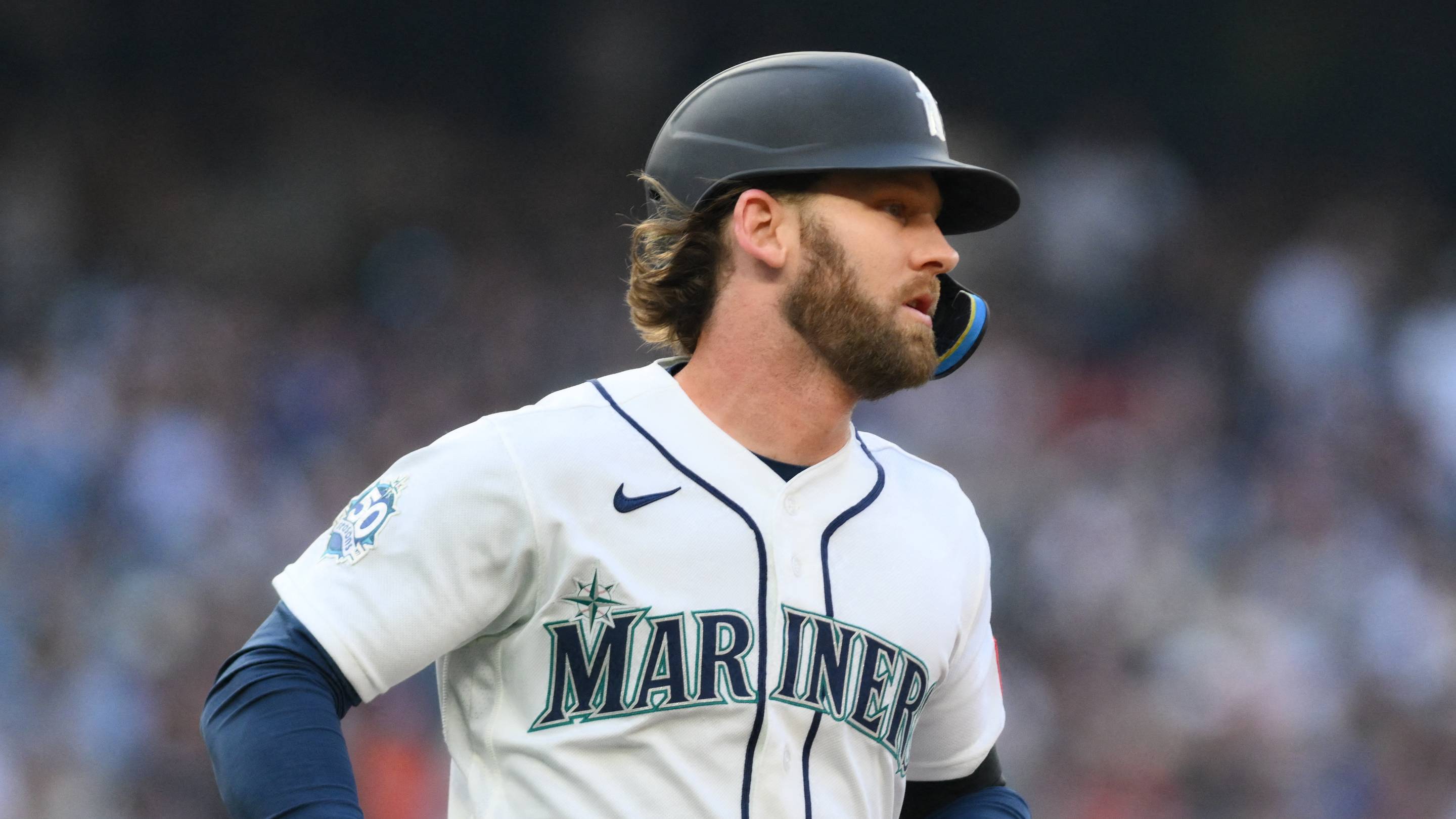Reds could find their ideal outfield addition at a price they can’t refuse
