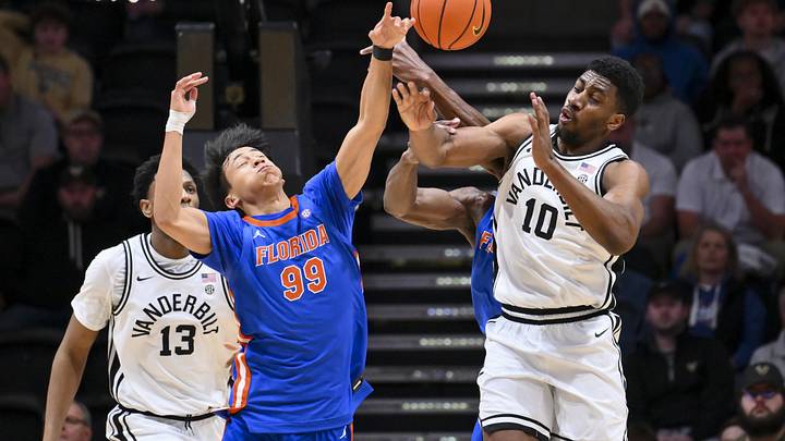 Vanderbilt Commodores forward Ak Okereke 
