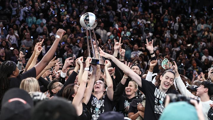 The New York Liberty celebrate after winning the 2024 WNBA Finals.