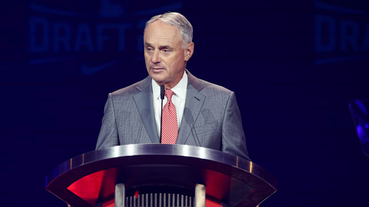 Bryce Harper reportedly cursed out MLB Commissioner Rob Manfred in the Phillies' locker room last weekend. 