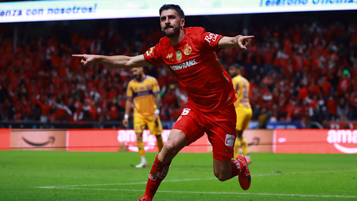  El delantero portugués Paulinho firmó su renovación con Toluca hasta 2029 y buscará conquistar su tercer título de Liga MX con los Diablos Rojos. 