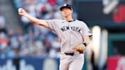 DJ LeMahieu batea para .184 en la temporada 