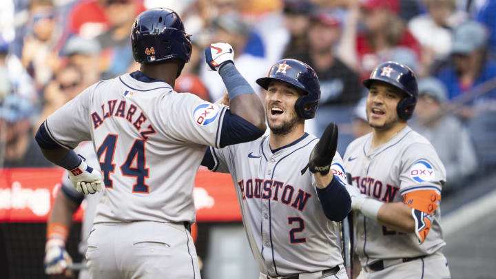 Houston sigue recortando desventajas y se encamina a los playoffs