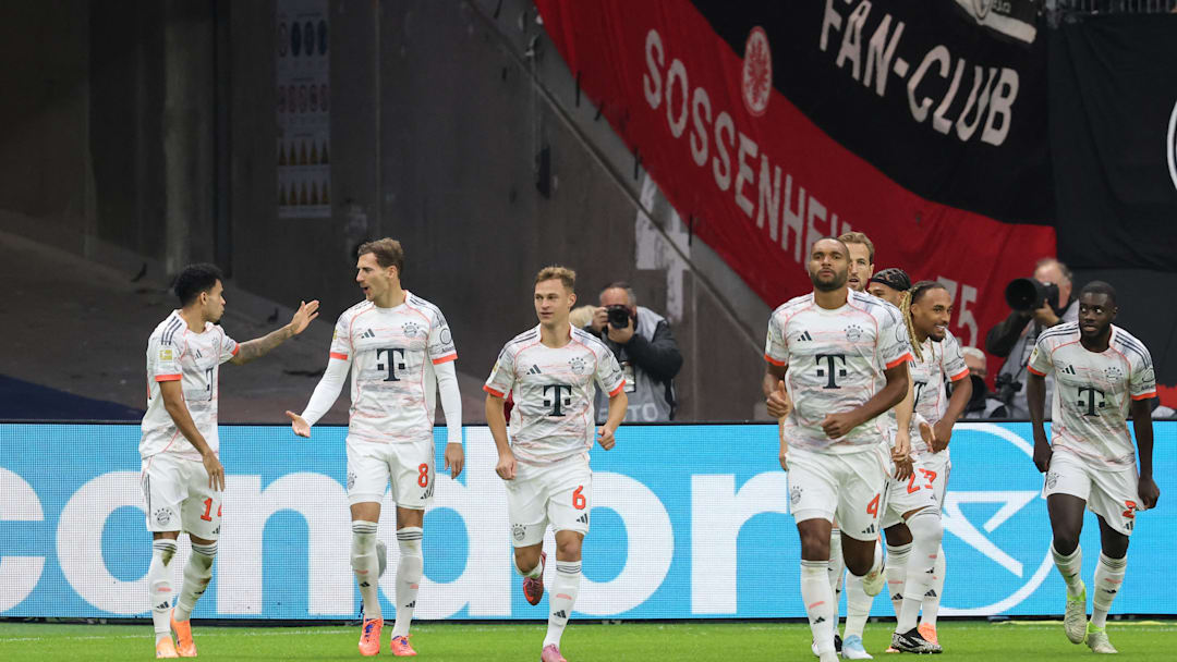Bayern Munich players celebrating against Eintracht Frankfurt.