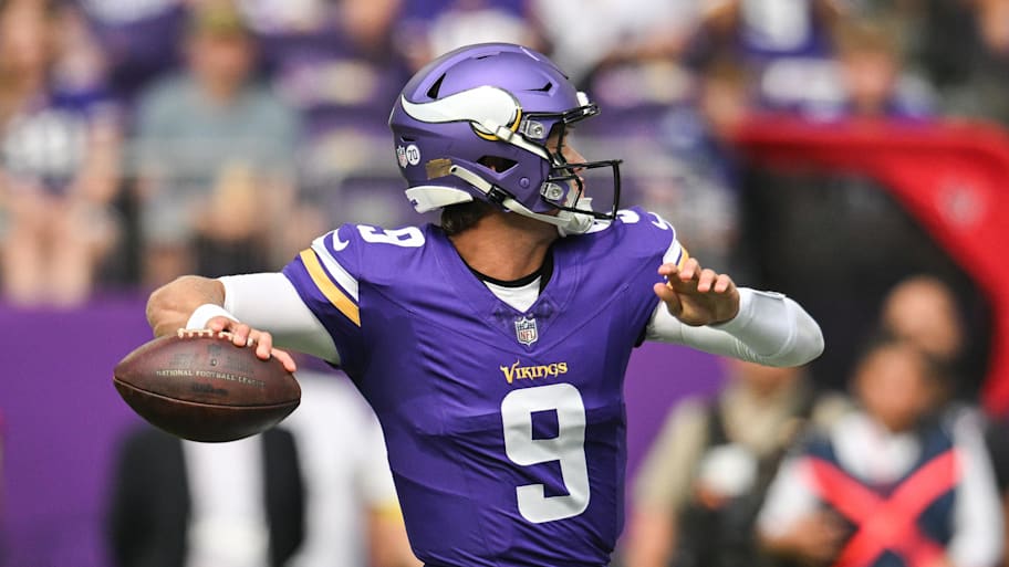 Vikings running back Aaron Jones sees one important similarity between J.J. McCarthy and Aaron Rodgers. | Jeffrey Becker-Imagn Images