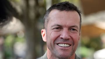 Lothar Matthäus kritisiert den Umgang der Bayern mit dem CL-K.o.