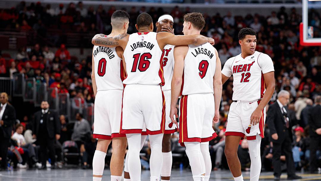 Nov 21, 2025; Chicago, Illinois, USA; Miami Heat players stand on the court during the second half at United Center. Mandatory Credit: Kamil Krzaczynski-Imagn Images Nov 21, 2025; Chicago, Illinois, USA; Miami Heat players stand on the court during the second half at United Center. Mandatory Credit: Kamil Krzaczynski-Imagn Images