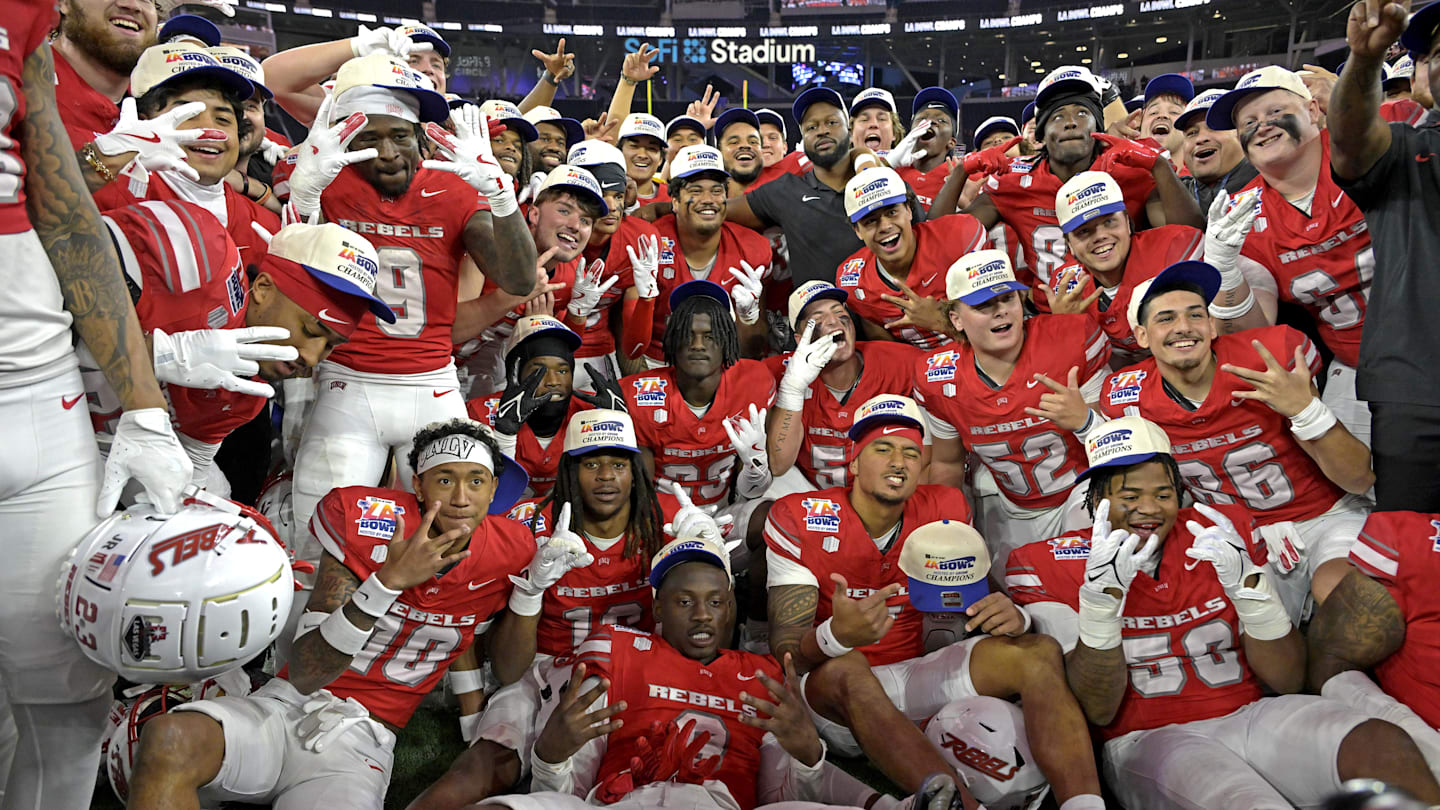UNLV Wins Silver State Series For Third Straight Year, Topping Nevada 27-21 UNLV Wins Silver State Series For Third Straight Year, Topping Nevada 27-21