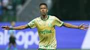 Estêvão sofreu lesão na coxa e desfalca o Palmeiras