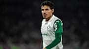 Raphael Veiga atravessa momento de baixa no Palmeiras 