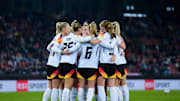 Die DFB-Frauen bejubeln ihre Führung gegen die Schweiz