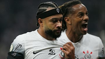 Memphis e Carrillo, do Corinthians, estão na lista