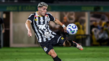 Rollheiser não tem titularidade garantida contra o Inter