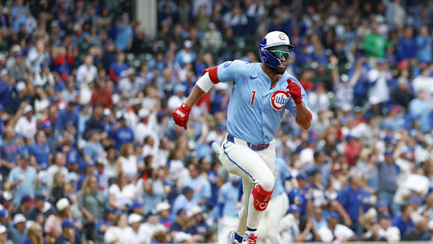 Chicago Cubs right fielder Willi Castro