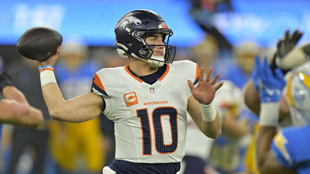 Dec 19, 2024; Inglewood, California, USA; Denver Broncos quarterback Bo Nix (10) throws a pass in the first half against the